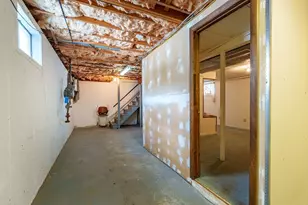 8 Apache Rd, Bellingham, MA 02019 - Photo 27