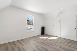 1034 Southbridge St, Worcester, MA 01610 - Photo 27