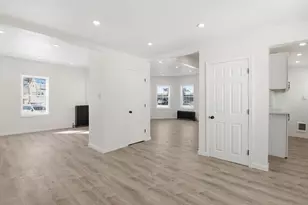 1034 Southbridge St, Worcester, MA 01610 - Photo 11