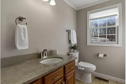 101 Woodruff Rd, Clinton, MA 01510 - Photo 17