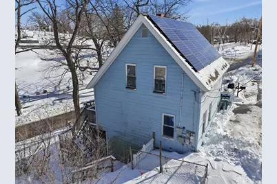 224 Rollstone St, Fitchburg, MA 01420 - Photo 3