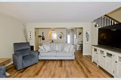 43 West Summitt St #10, South Hadley, MA 01075 - Photo 9