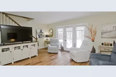 43 West Summitt St #10, South Hadley, MA 01075 - Photo 9