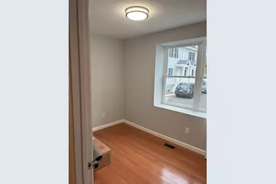 184 Avenue C #6, Woonsocket, RI 02895 - Photo 9