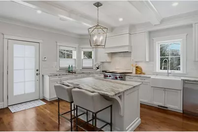 34 Bow St, Lexington, MA 02420 - Photo 9