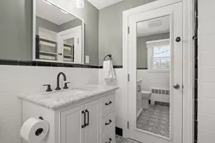 9 Darrow St, Quincy, MA 02169 - Photo 25