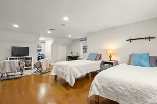 9 Darrow St, Quincy, MA 02169 - Photo 27