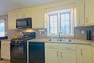 75 Stonegate Rd, Chelmsford, MA 01824 - Photo 7