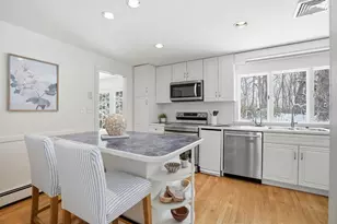 7 Baskin Rd, Lexington, MA 02421 - Photo 9