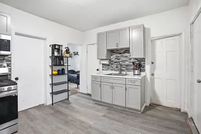 31 Washburn St, Springfield, MA 01107 - Photo 17