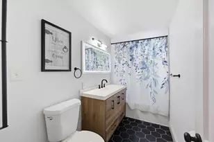 1962 Allen St, Springfield, MA 01118 - Photo 19