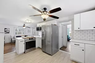 1962 Allen St, Springfield, MA 01118 - Photo 7