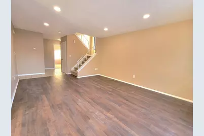 17 Elderwood Drive #17, Stoughton, MA 02072 - Photo 3