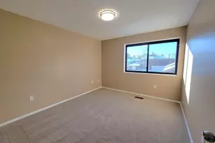 17 Elderwood Dr, Stoughton, MA 02072 - Photo 9