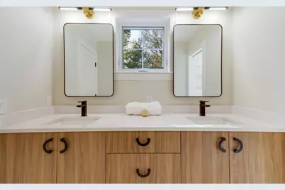 11 Cuba St, Andover, MA 01810 - Photo 29