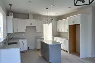 26 Emma Rose Cir, Haverhill, MA 01832 - Photo 3