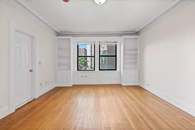 466 Commonwealth Ave #305, Boston, MA 02215 - Photo 3