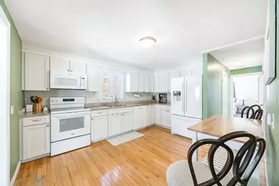 19 Pleasant St, North Reading, MA 01864 - Photo 11