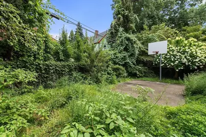 61 Toxteth St, Brookline, MA 02445 - Photo 21