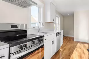 20 Beacon St, Gloucester, MA 01930 - Photo 23