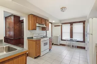 37 Gibbon St, Marlborough, MA 01752 - Photo 9