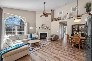 178 Brookfield Ln, Agawam, MA 01001 - Photo 5