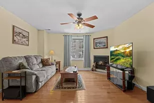 218 Hartford Ave E, Uxbridge, MA 01569 - Photo 7