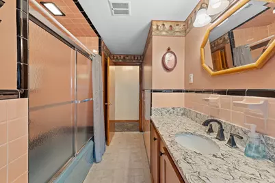 28 Granby, Worcester, MA 01604 - Photo 15