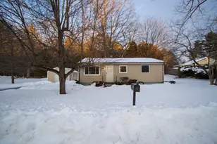 17 Jeanne Marie St, Springfield, MA 01129 - Photo 1