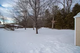 17 Jeanne Marie St, Springfield, MA 01129 - Photo 5