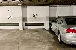 566 Commonwealth Ave, Boston, MA 02215 - Photo 13