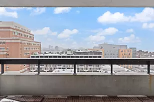 566 Commonwealth Ave, Boston, MA 02215 - Photo 3