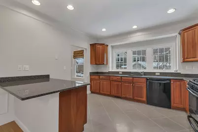 11 Cole Dr #11, Hopkinton, MA 01748 - Photo 9