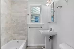 98 Elm, Somerville, MA 01244 - Photo 7