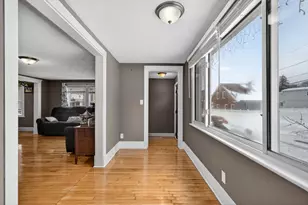 11 Havelock St, Malden, MA 02148 - Photo 3