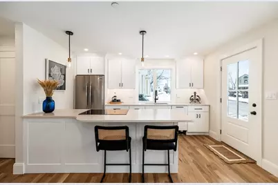 145 Main Street #1, Essex, MA 01929 - Photo 3