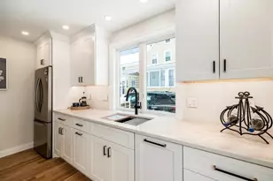 145 Main St, Essex, MA 01929 - Photo 7
