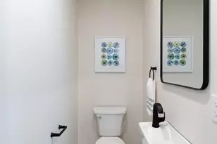 145 Main St, Essex, MA 01929 - Photo 9
