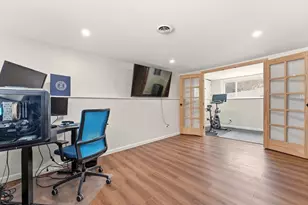 58 Holliston St, Medway, MA 02053 - Photo 25