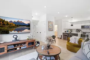 101-105 Condor St, Boston, MA 02128 - Photo 3