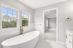 3 Whitman Cir, Bellingham, MA 02019 - Photo 9