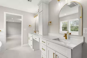 3 Whitman Cir, Bellingham, MA 02019 - Photo 11