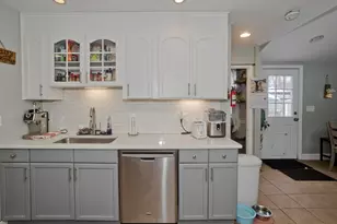 65 Helen Cir, East Longmeadow, MA 01028 - Photo 11