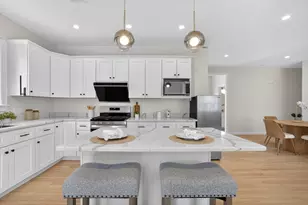 19 School Ave, Waltham, MA 02453 - Photo 5