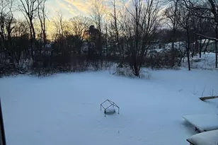 41 Holland St, Worcester, MA 01603 - Photo 15