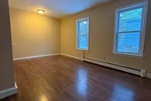 41 Holland St, Worcester, MA 01603 - Photo 9