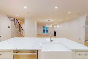 588 Tremont St, Boston, MA 02118 - Photo 33