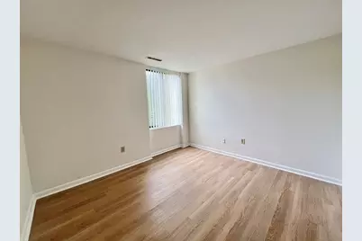 1004 Paradise Rd #1H, Swampscott, MA 01907 - Photo 17