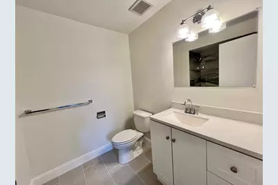 1004 Paradise Rd #1H, Swampscott, MA 01907 - Photo 15