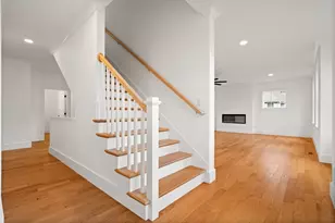 23 A Ward St, Woburn, MA 01801 - Photo 5